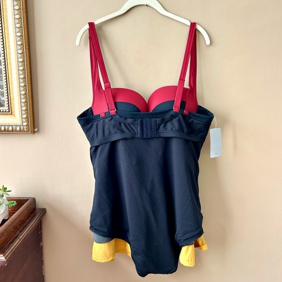 Torrid Harry Potter Fangirl Hogwarts Crest One-Piece Swim Dress Underwire 1X NWT - Picture 10 of 15